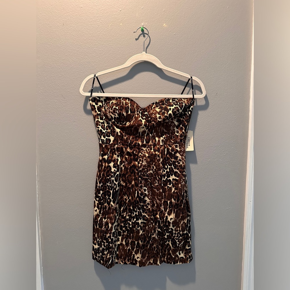 NWT! Leopard print midi dress